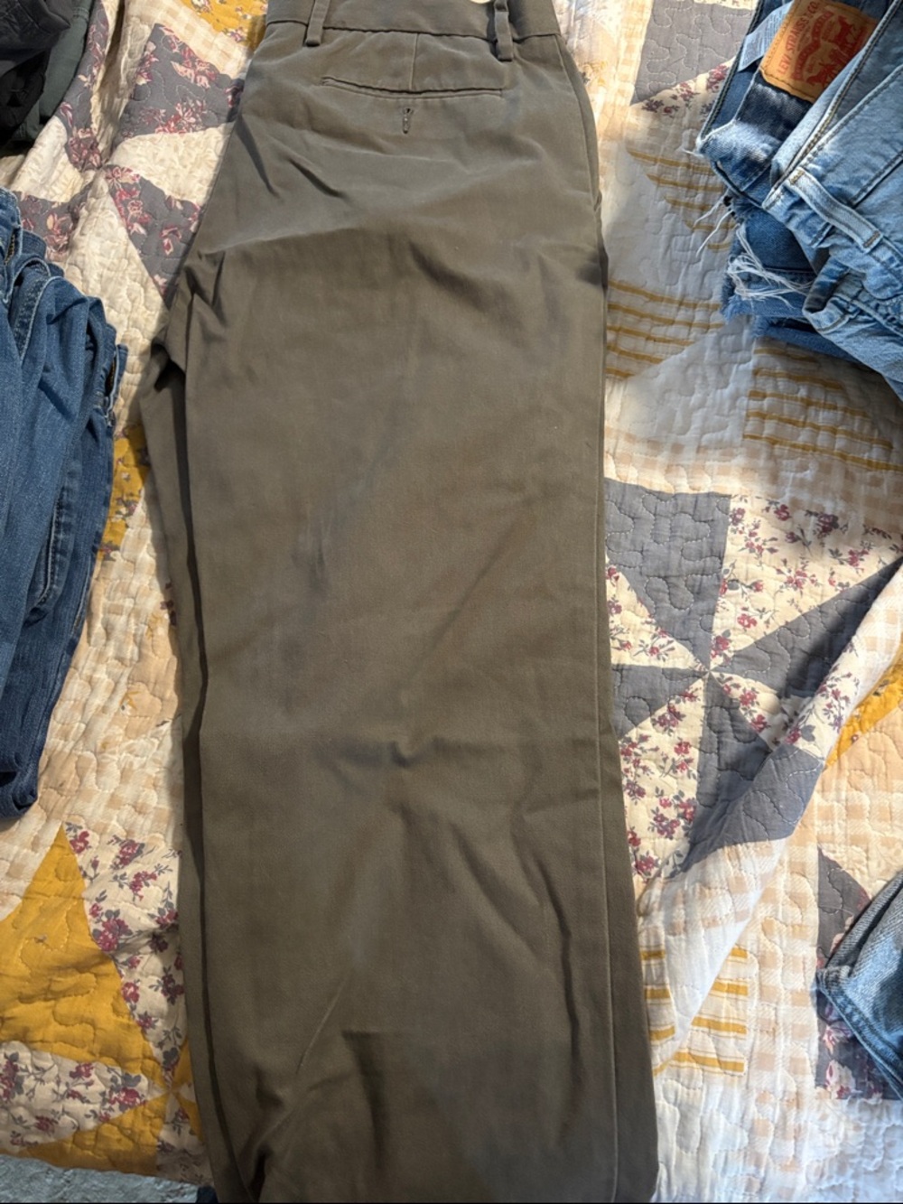 Amazon Essentials Olive brown  Straight-Leg Pants